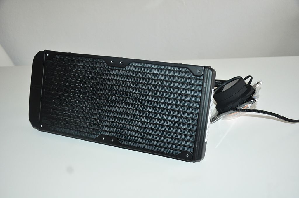 Review Fractal Celsius+ S28 Prisma 9 Review Fractal Celsius+ S28 Prisma 8