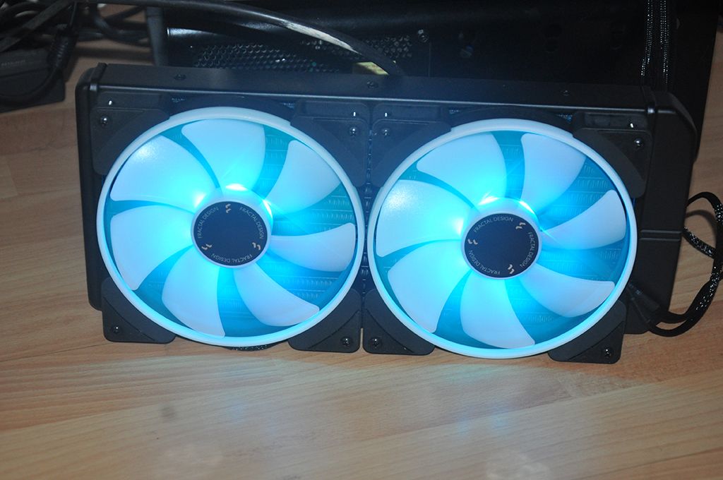 Review Fractal Celsius+ S28 Prisma 31