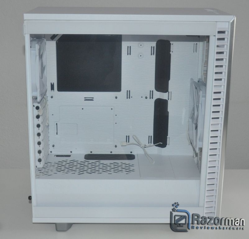 Review Fractal Define 7 Compact Light Tempered Glass 12