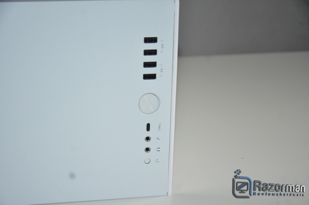 Review Fractal Define 7 Compact Light Tempered Glass 14
