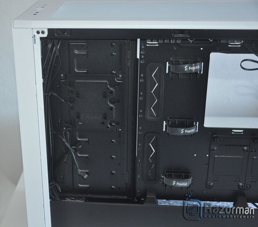 Review Fractal Meshify 2 White Tempered Glass 20