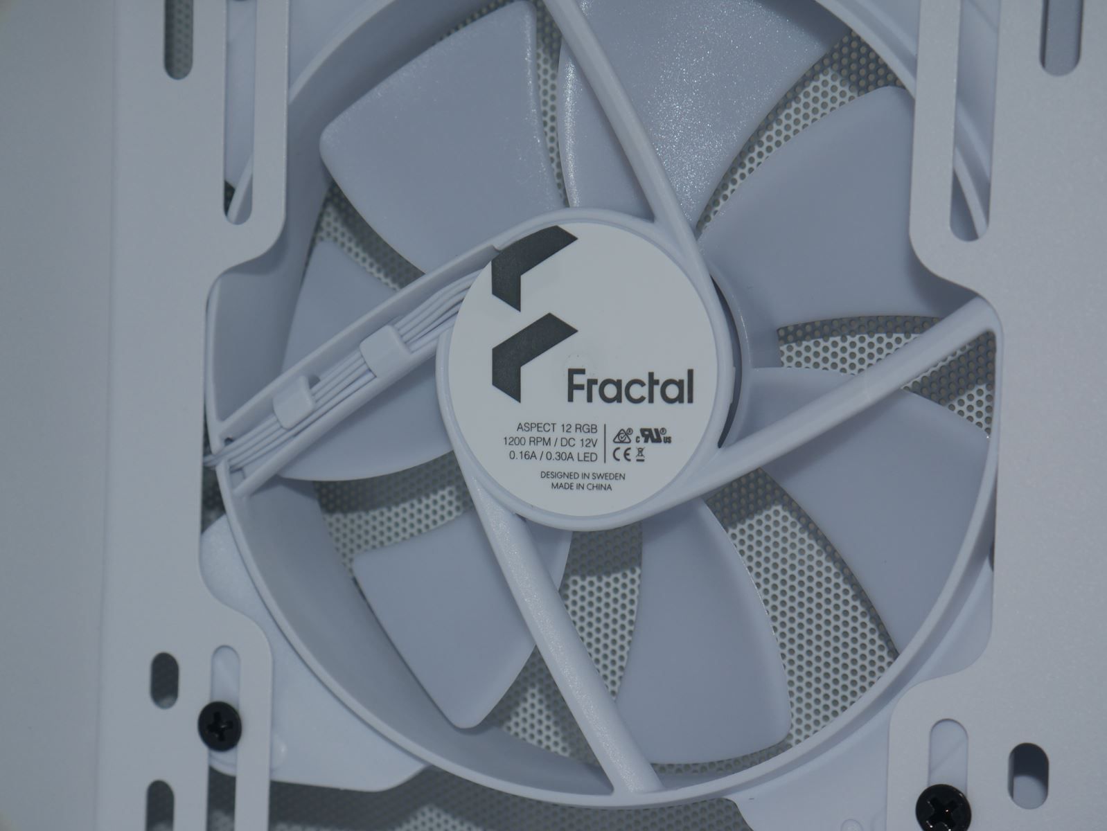 Review Fractal Pop Air 55