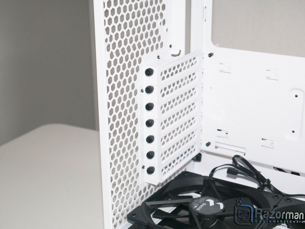 Review Fractal Torrent 29 Review Fractal Torrent 28