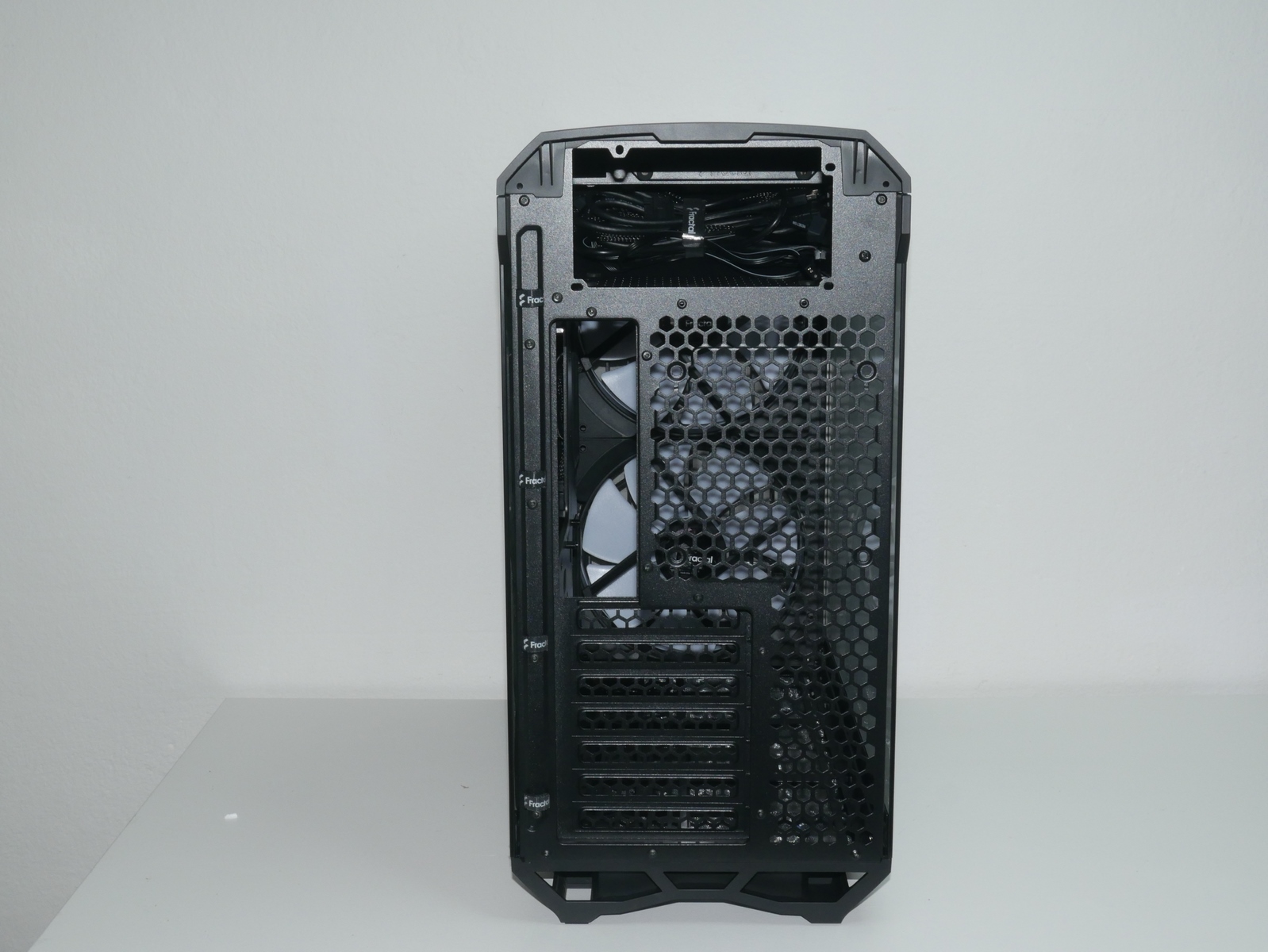 Review Fractal Torrent Compact 11 Review Fractal Torrent Compact 10