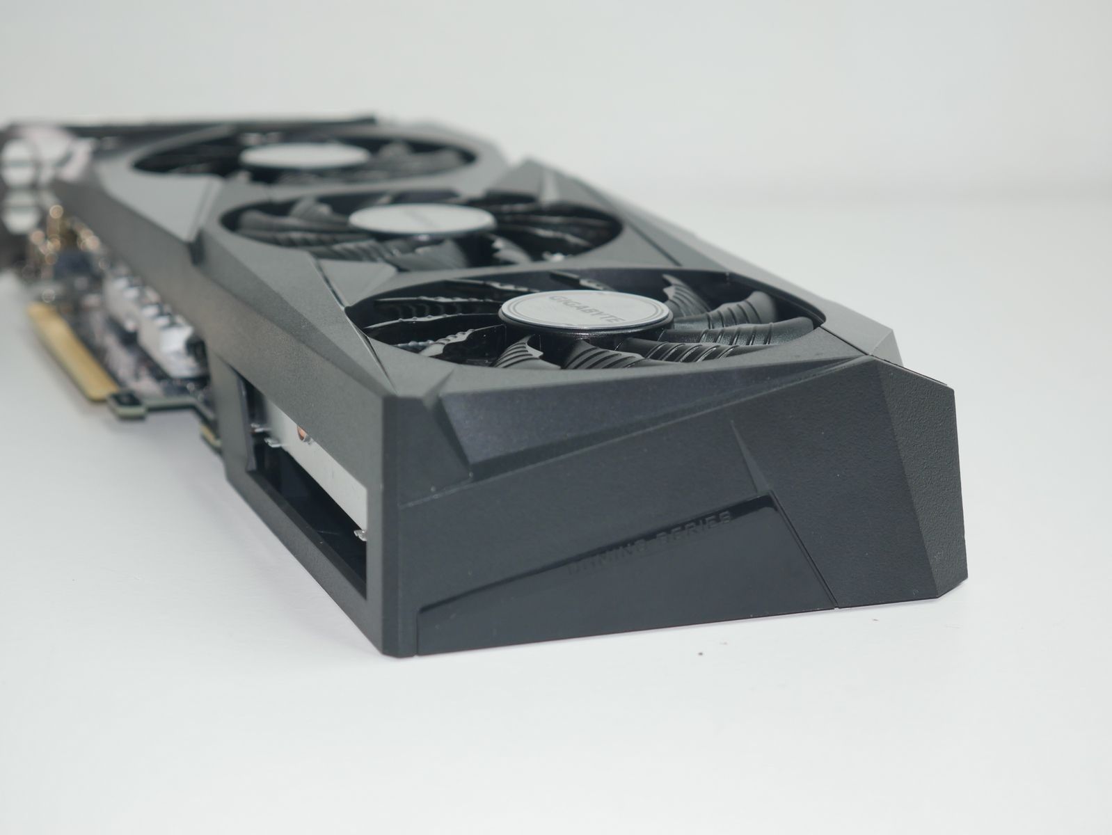 Review Gigabyte Geforce RTX 3050 Gaming OC 8G 8