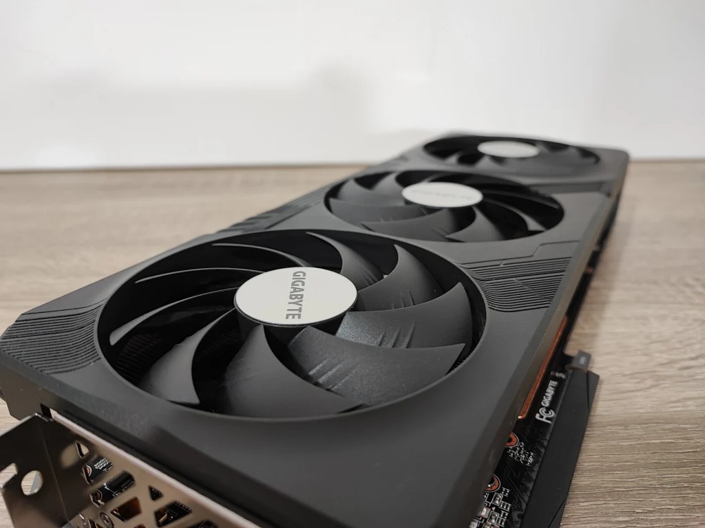 Review GIGABYTE RX 7900 XT GAMING OC 20G 8