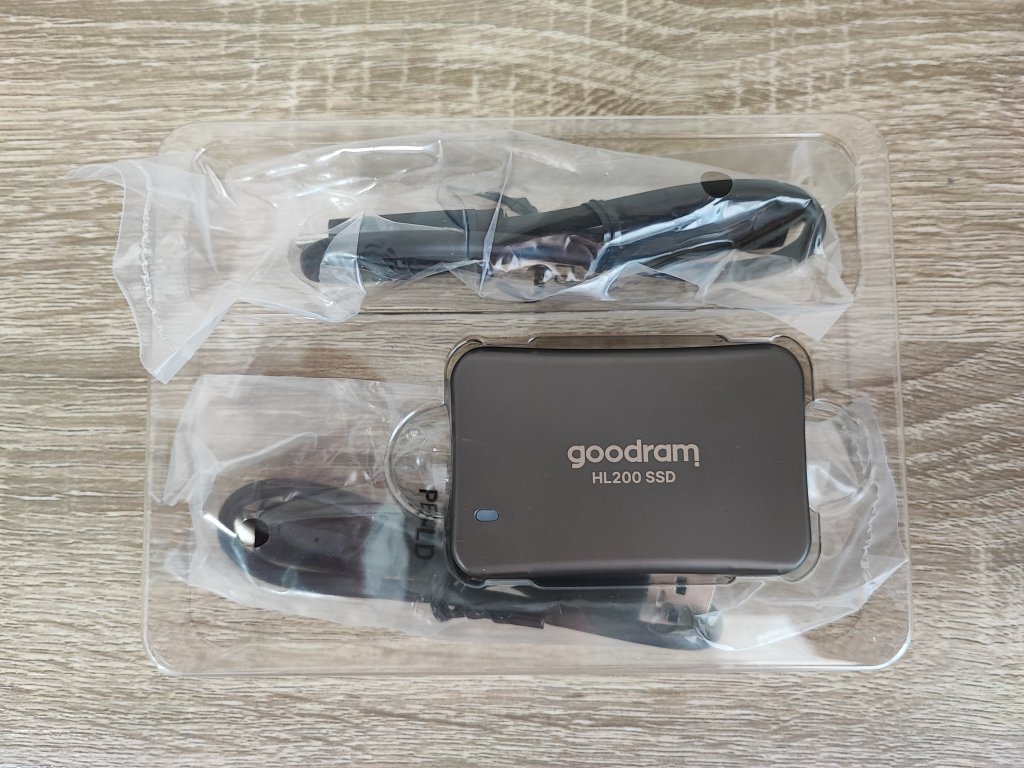 Review GOODRAM HL200 SSD 45