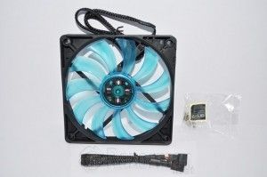 Gelid Slim 12 UV BLUE (5) Review Gelid Slim 12 UV Blue 19