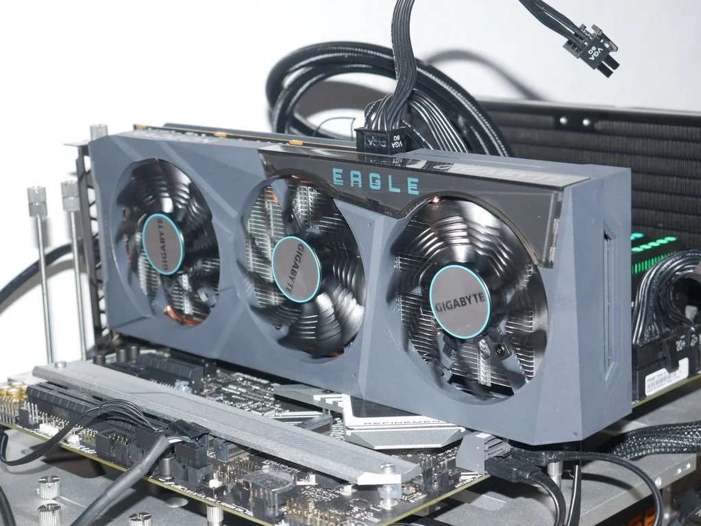 Review Gigabyte RX 6600 Eagle 2
