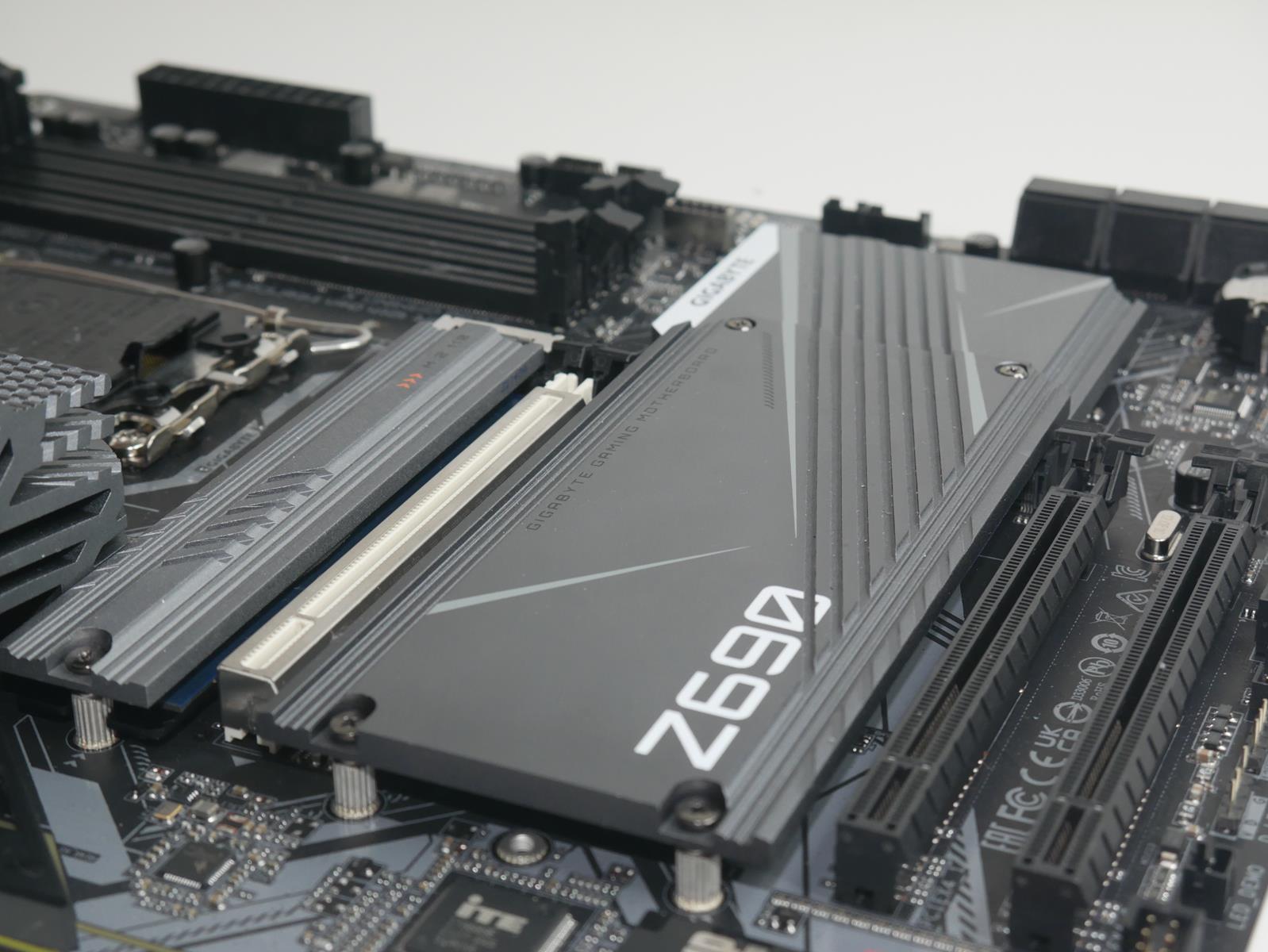 Review Gigabyte Z690 Gaming X 4