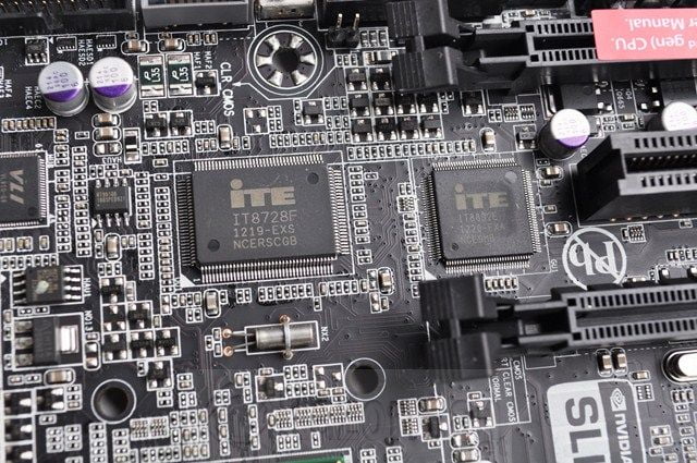 Gigabyte Z77X-UP5 TH (35) Review Placa Base Gigabyte Z77X-UP5TH 54