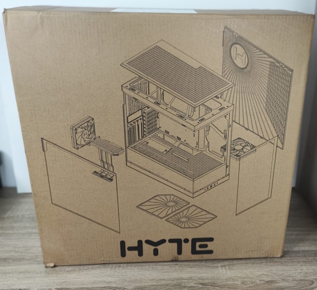 Review HYTE y40 4