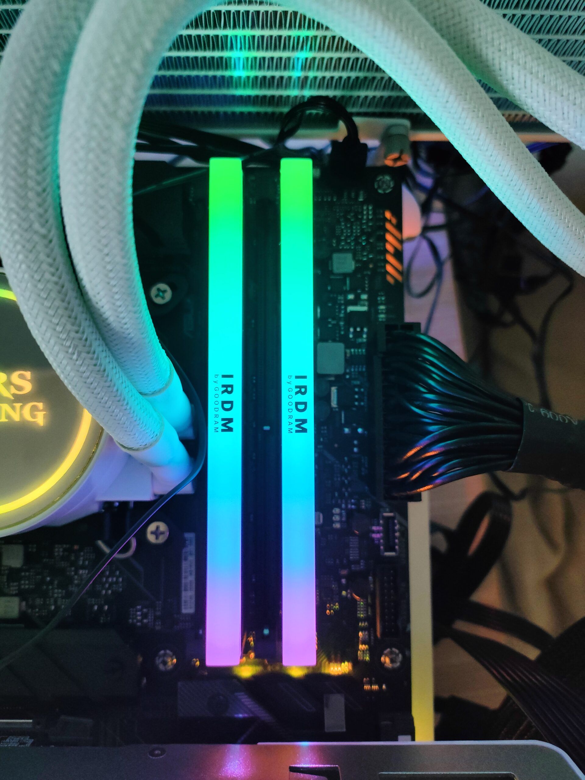 Review IRDM RGB DDR4 3600 Mhz 14