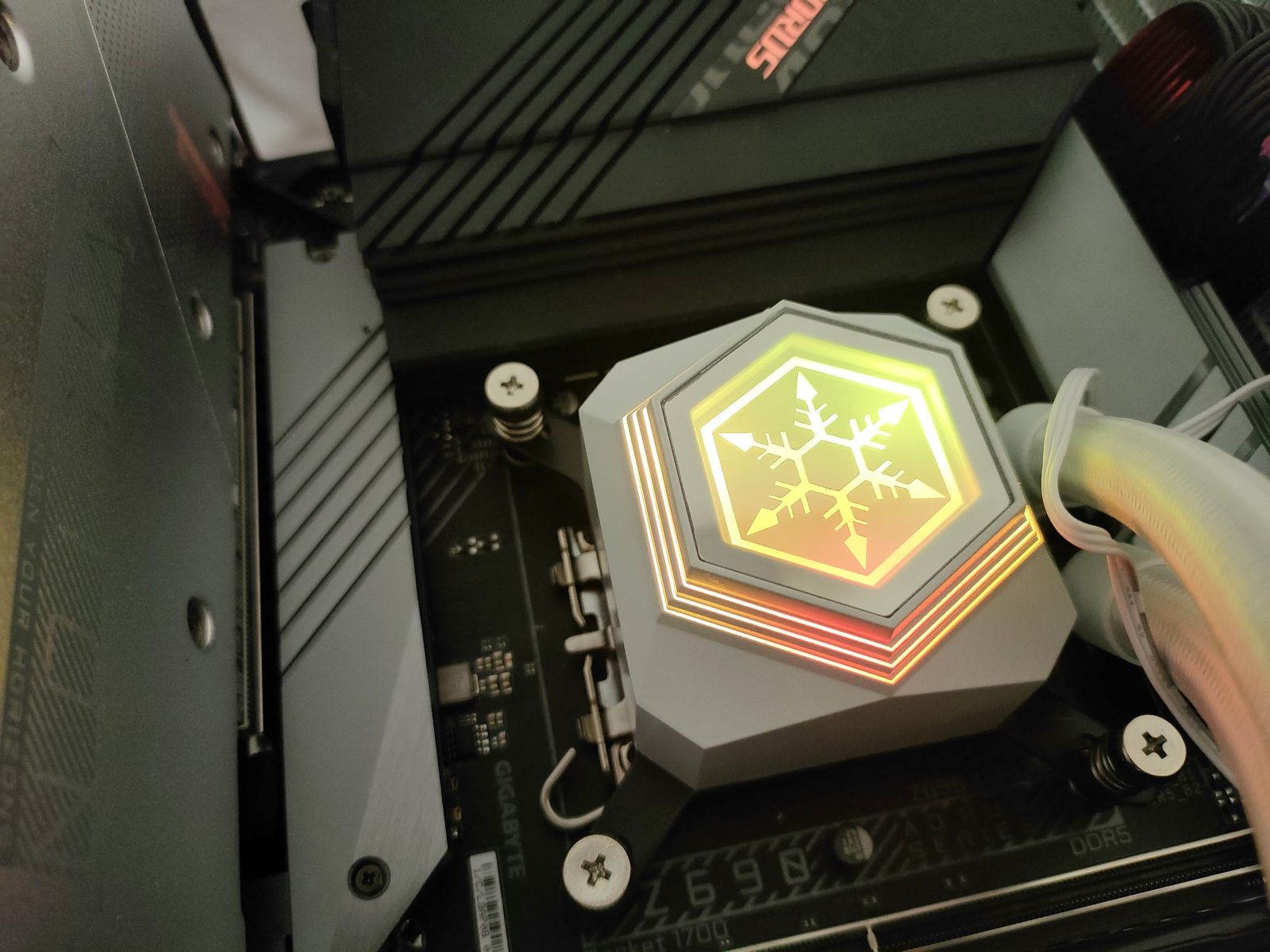 Review Silverstone PF360W-ARGB 12