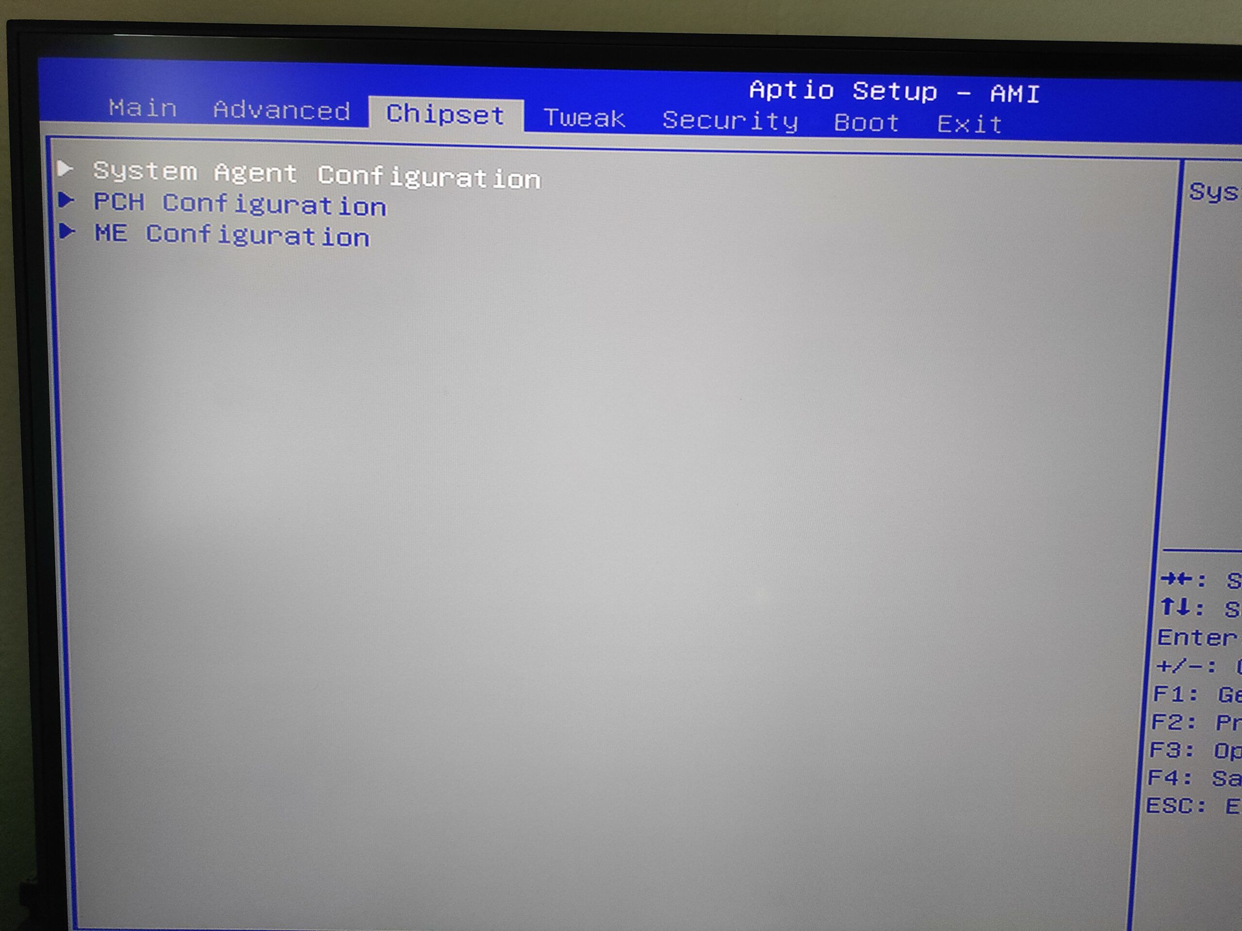 Review ECS Liva Z3 23