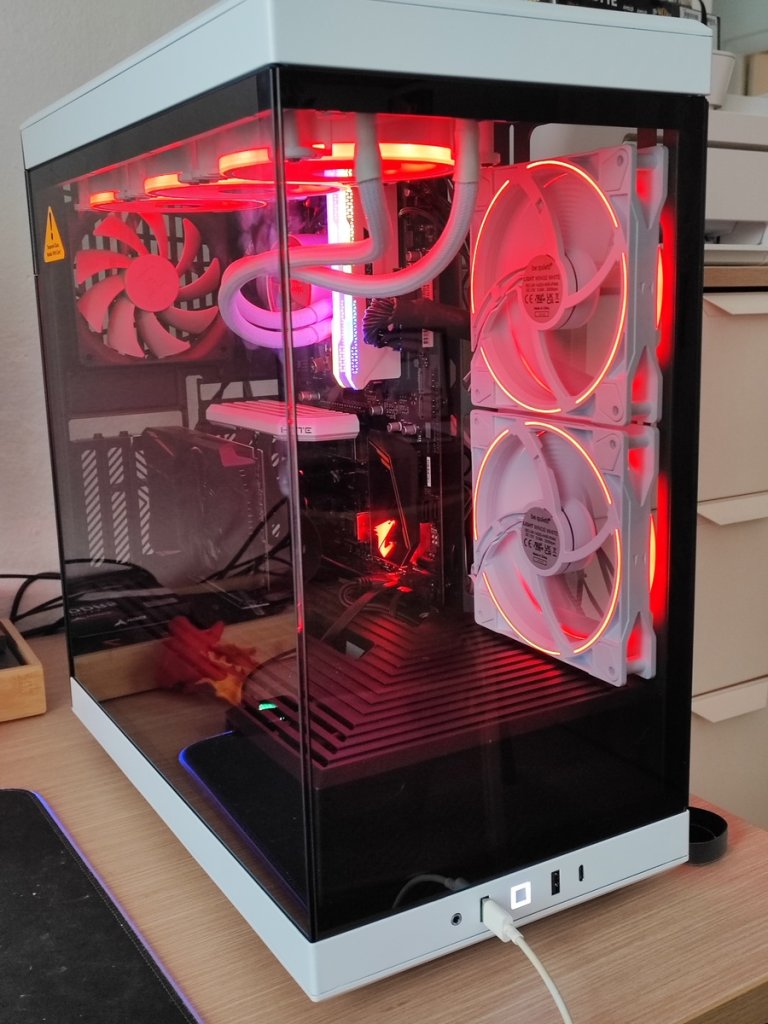 Review HYTE y40 30 Review HYTE y40 30