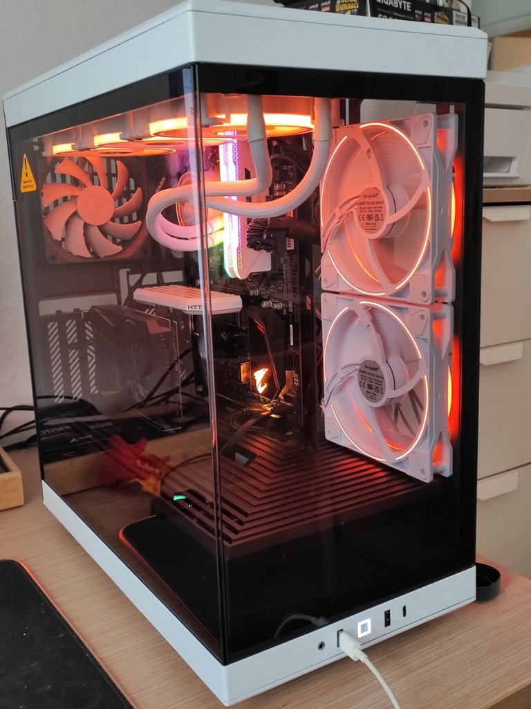 Review HYTE y40 32 Review HYTE y40 32