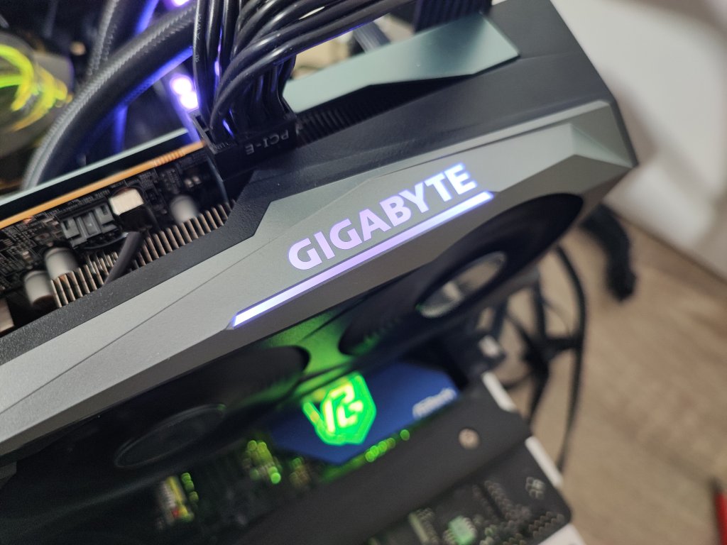 Review Gigabyte Radeon RX 7600 Gaming OC 8G 113