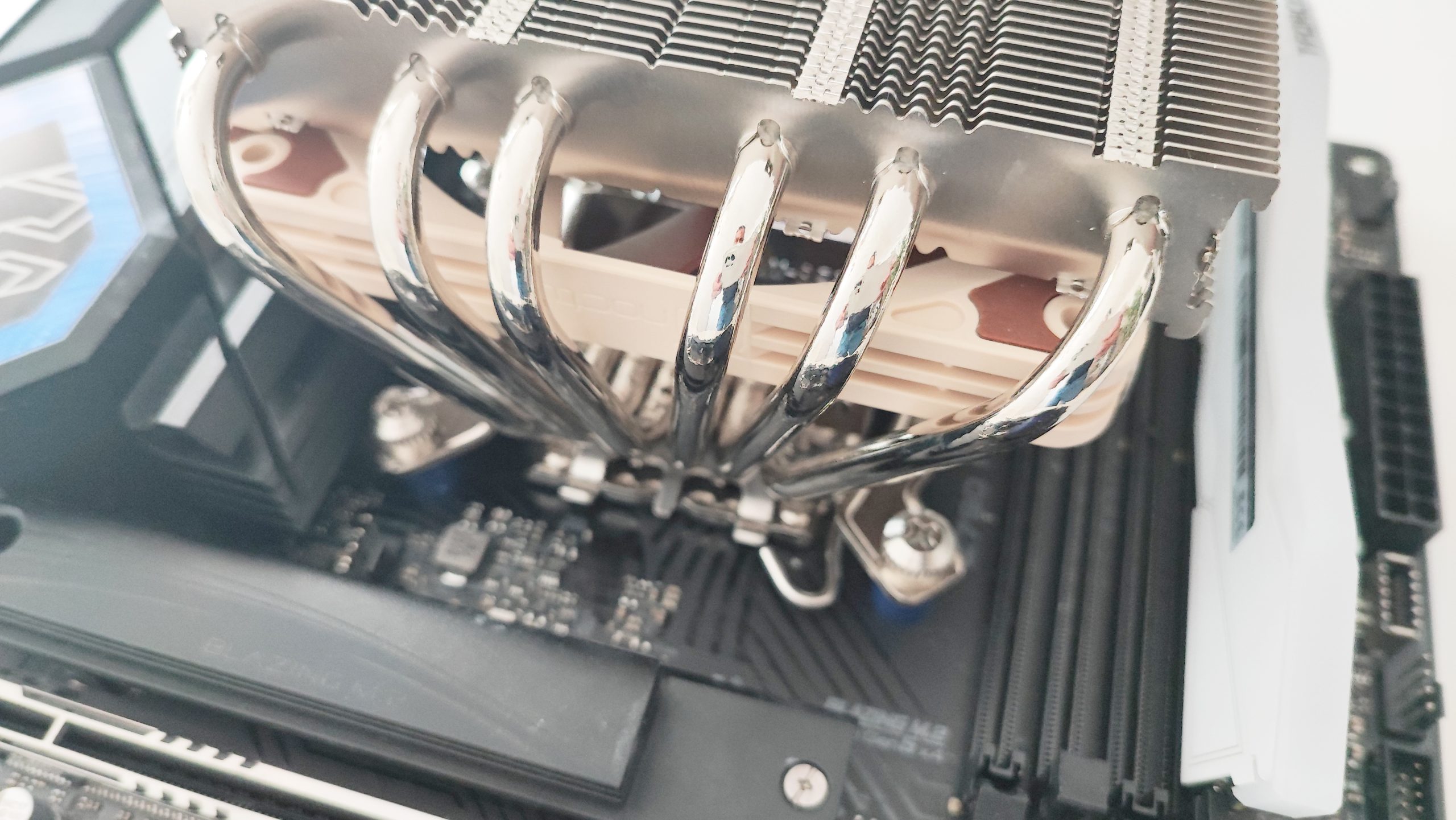NOCTUA NH-L12SX77