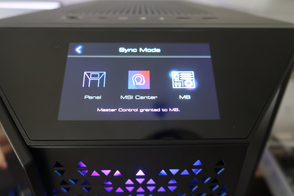 Review MSI MEG PROSPECT 700R 32