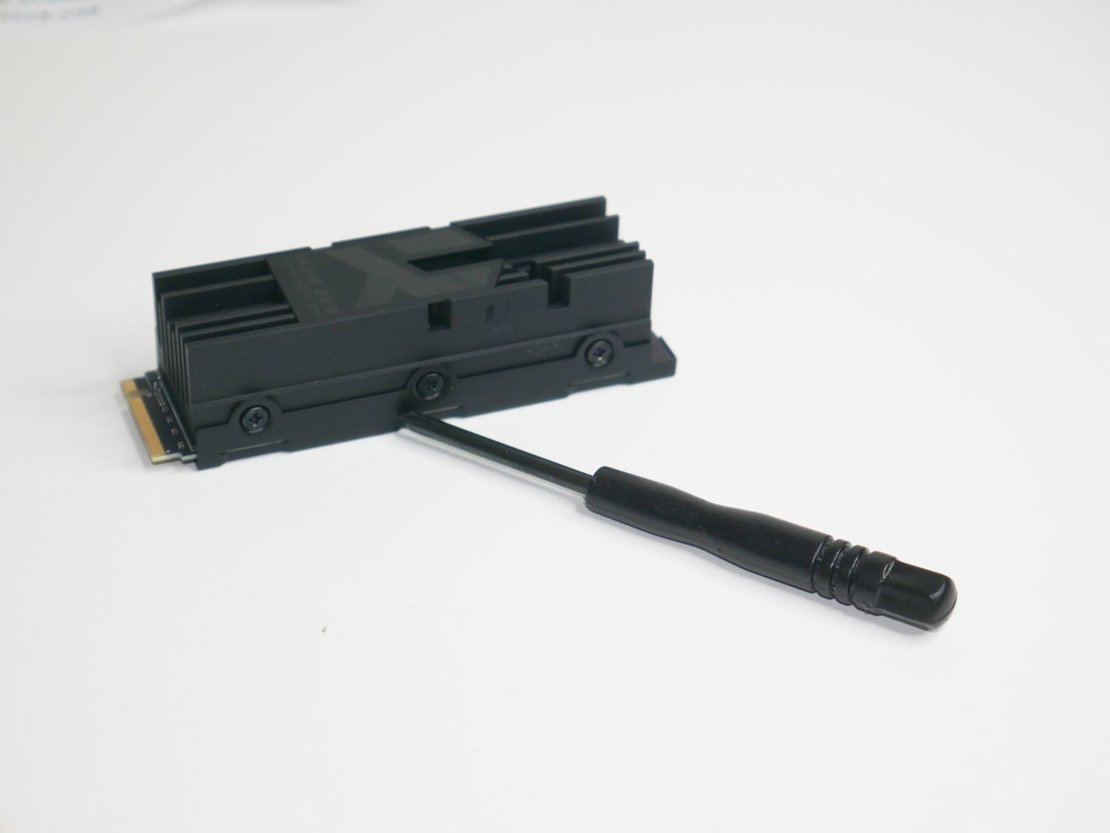 Review IRDM PRO M.2 SSD 1TB 11