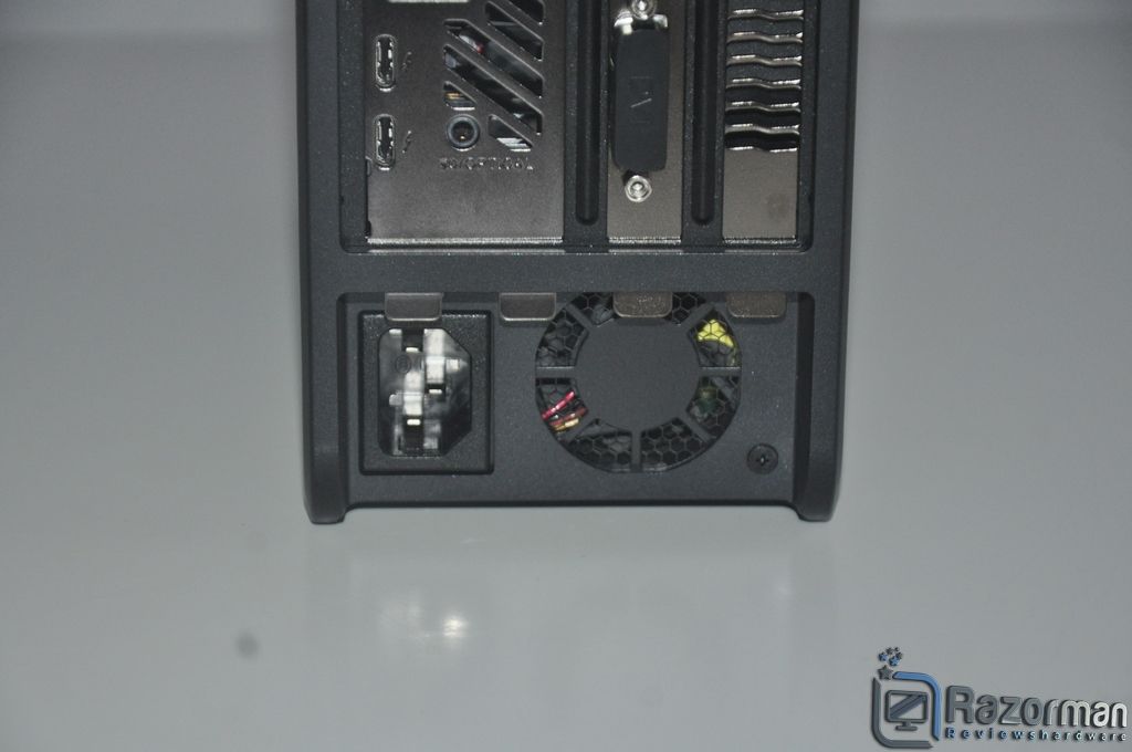 Review Intel NUC 9 Extreme NUC9i9QNX 14 Review Intel NUC 9 Extreme NUC9i9QNX 13