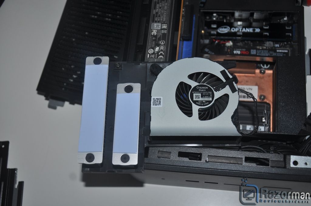 Review Intel NUC 9 Extreme NUC9i9QNX 29 Review Intel NUC 9 Extreme NUC9i9QNX 28