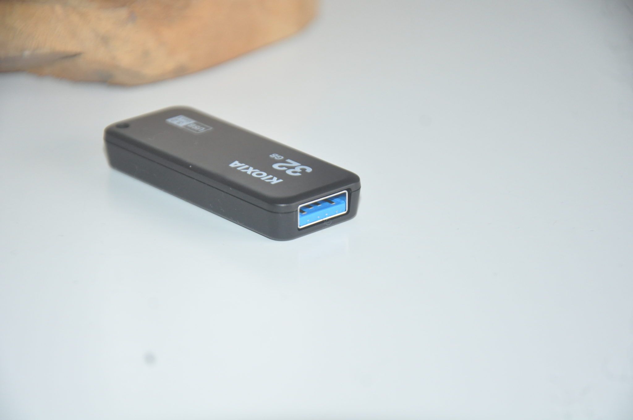 Review Kioxia Transmemory U365 32 GB 7
