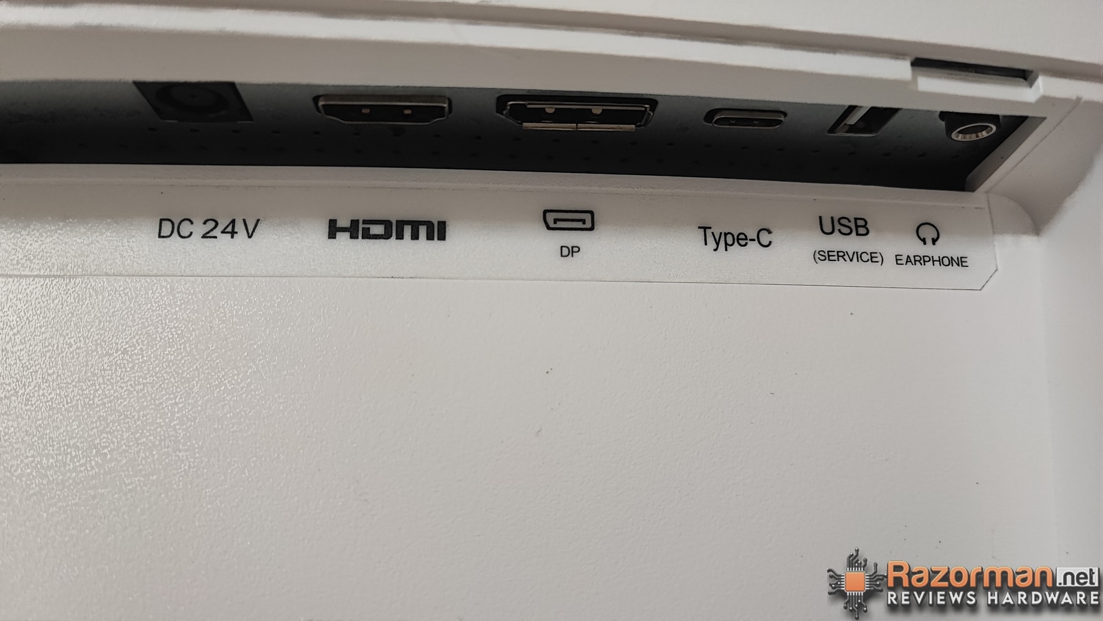 LC-POWER LC-M34-Q-C-PRO LC-POWER LC-M34-Q-C-PRO