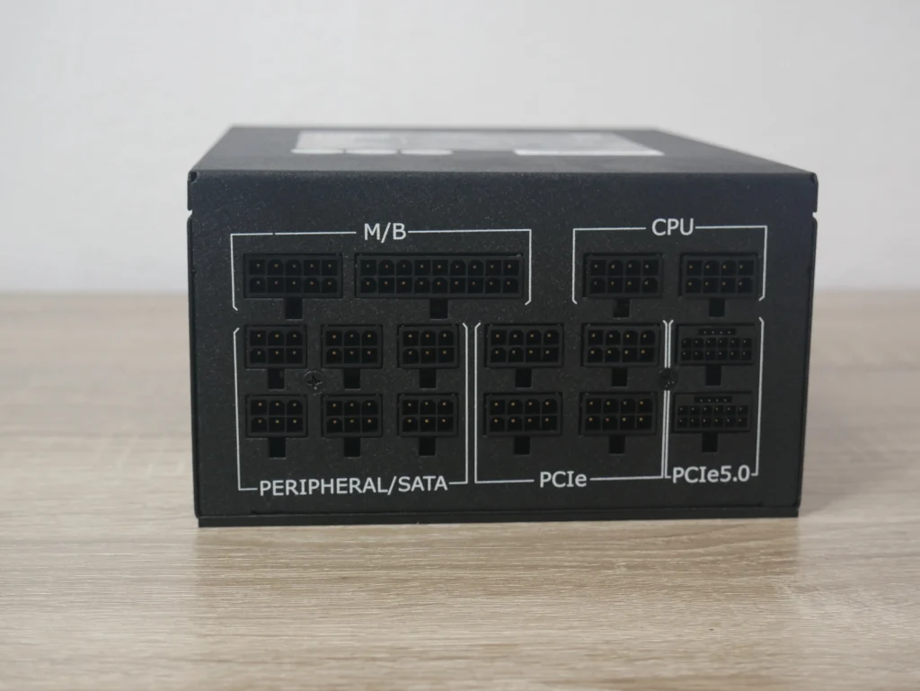 Review LC-POWER LC1200P V2.52 12