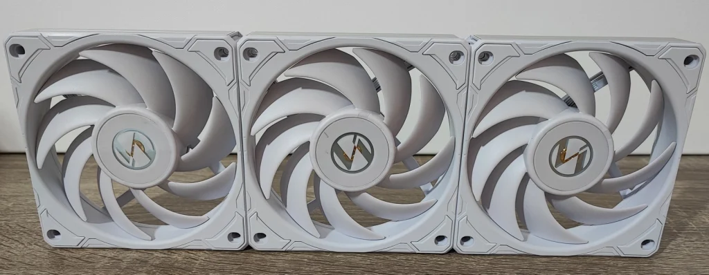 Review LIAN LI Uni Fan P28 16 Review LIAN LI Uni Fan P28 16