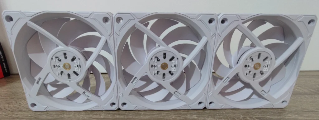 Review LIAN LI Uni Fan P28 17 Review LIAN LI Uni Fan P28 17
