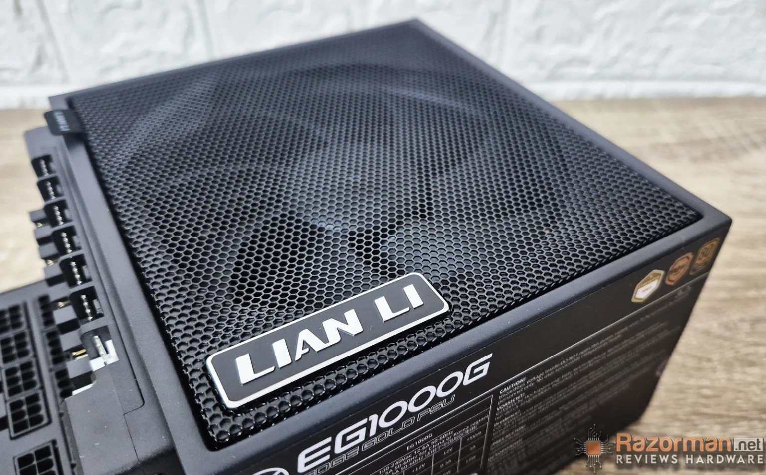 Lian Li Edge EG1000G 80 Plus Gold 1000W review en Español