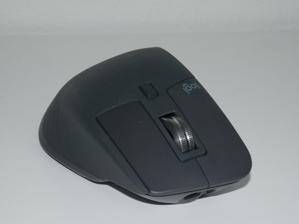 Review Logitech MX Master 3 15 Review Logitech MX Master 3 13