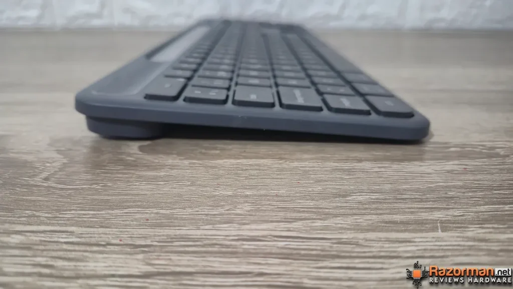 Logitech Signature Slim Solar+ K980 Logitech Signature Slim Solar+ K980