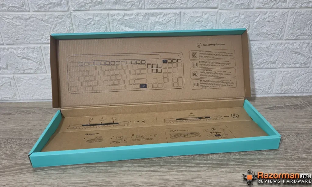 Logitech Signature Slim Solar+ K980 Logitech Signature Slim Solar+ K980