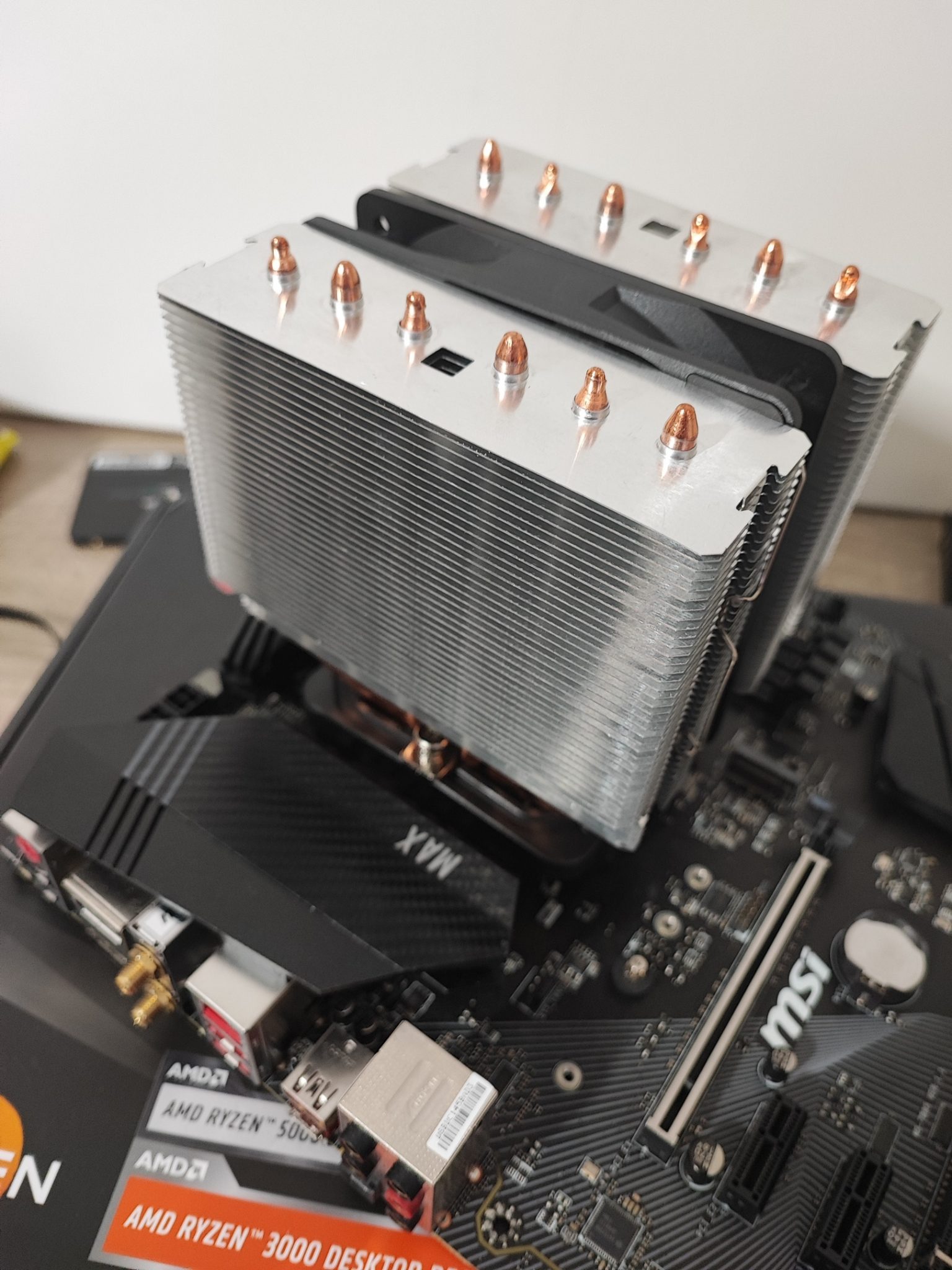 Review MARS GAMING MCPU-2T 1