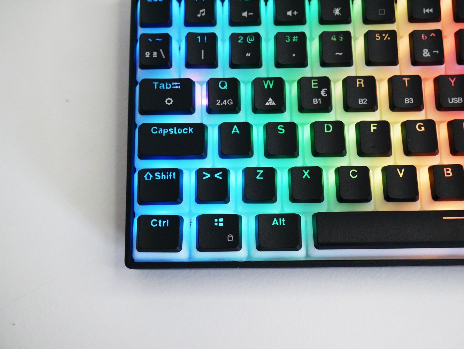 Review Mars Gaming MKCLOUD 27