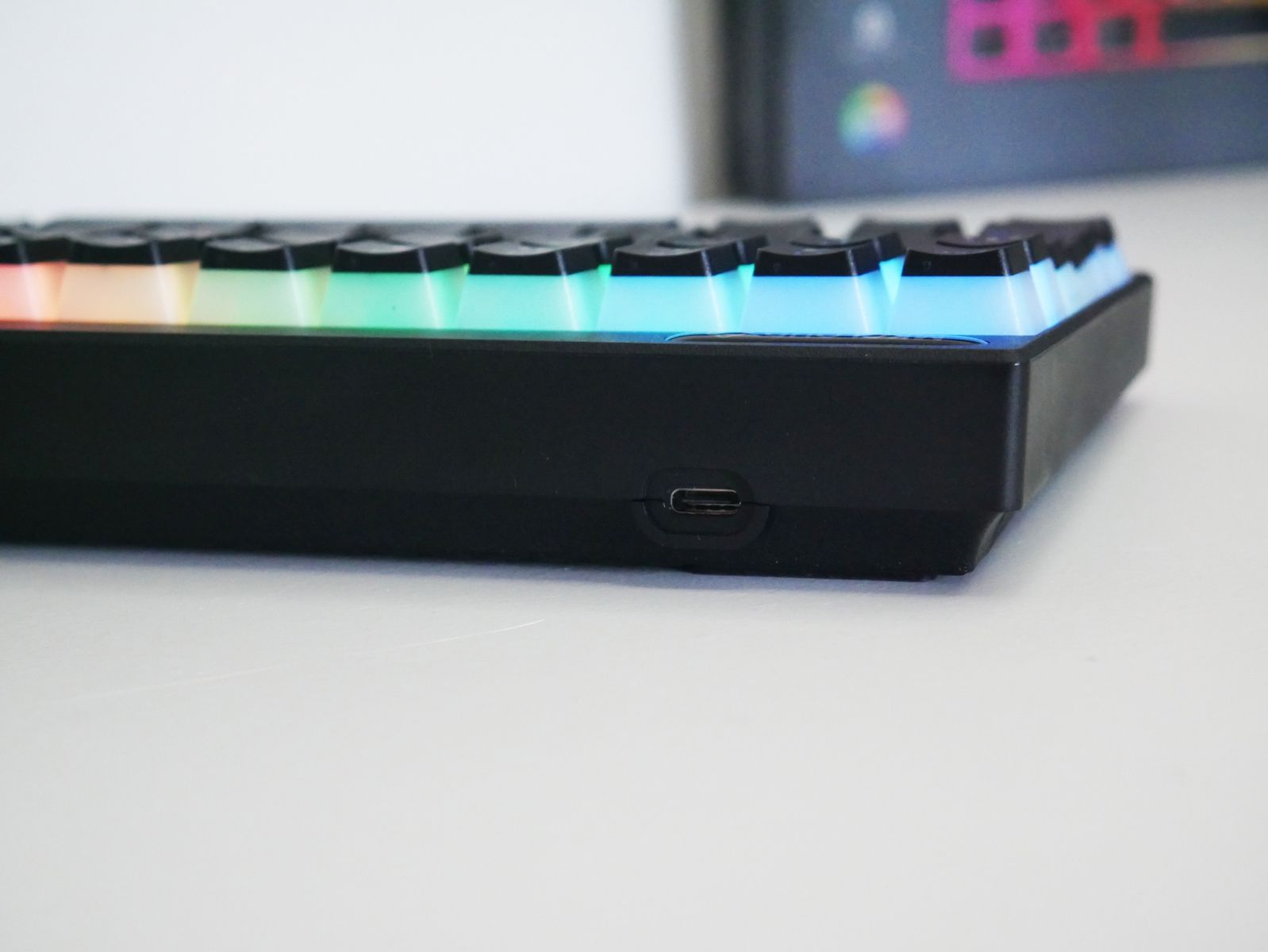 Review Mars Gaming MKCLOUD 13