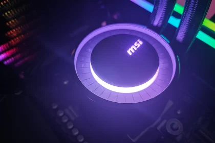 Review MSI MAG CORELIQUID E360 14