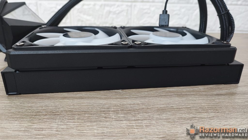 Review MSI MAG Coreliquid i240 4