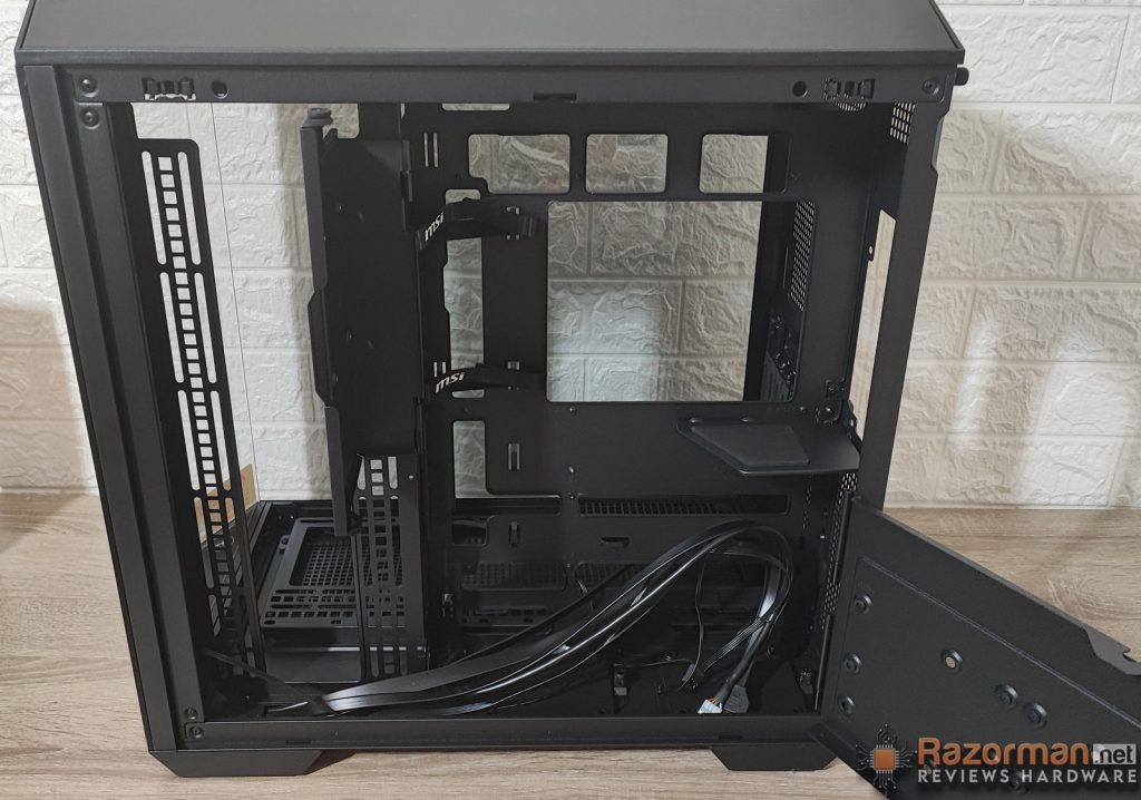 MSI MAG PANO 100L PZ MSI MAG PANO 100L PZ