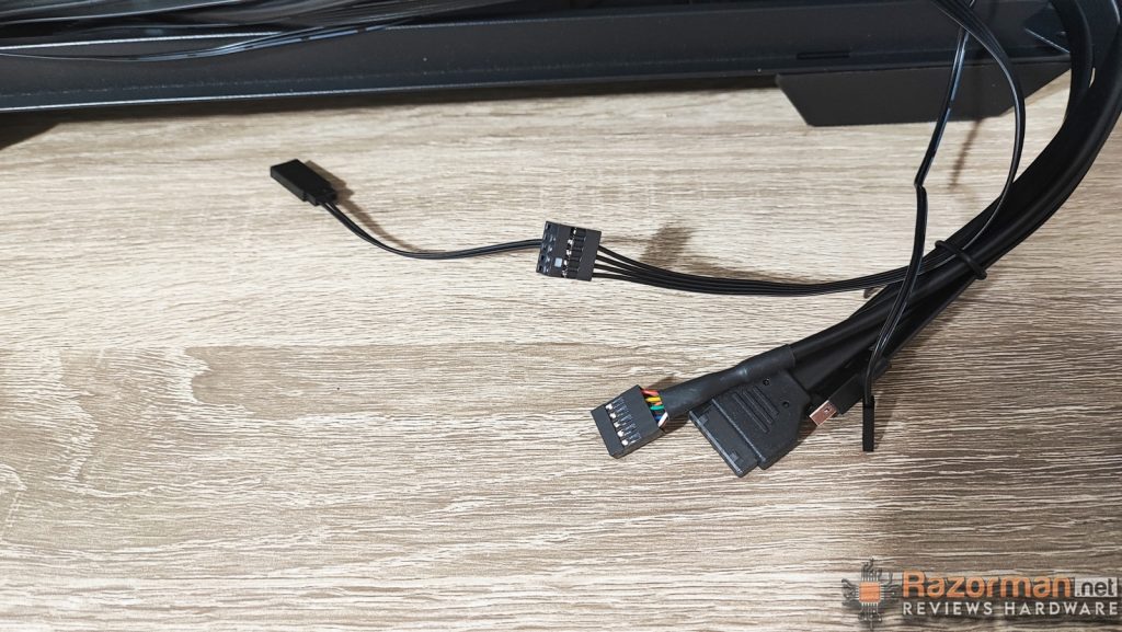 MSI MAG PANO 100L PZ MSI MAG PANO 100L PZ
