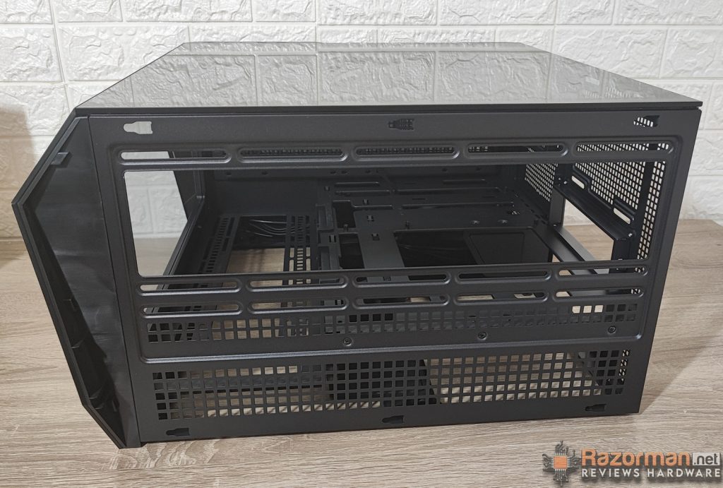MSI MAG PANO 100L PZ MSI MAG PANO 100L PZ