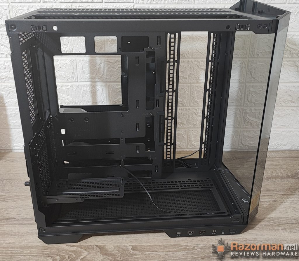 MSI MAG PANO 100L PZ MSI MAG PANO 100L PZ