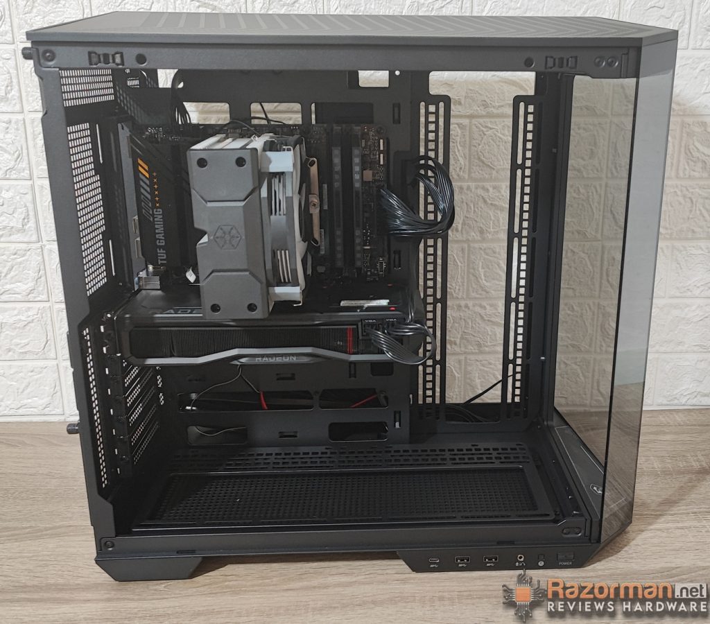 MSI MAG PANO 100L PZ MSI MAG PANO 100L PZ