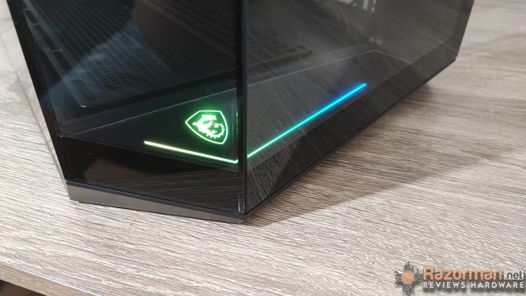 MSI MAG PANO 100L PZ MSI MAG PANO 100L PZ