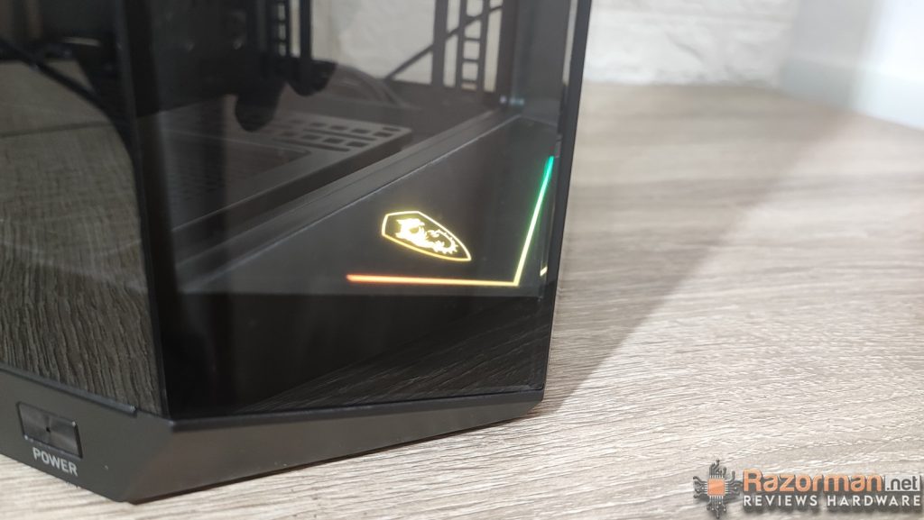 MSI MAG PANO 100L PZ MSI MAG PANO 100L PZ