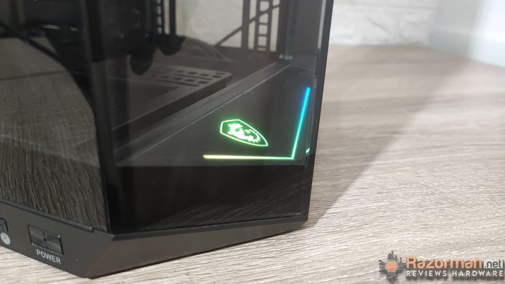 MSI MAG PANO 100L PZ MSI MAG PANO 100L PZ