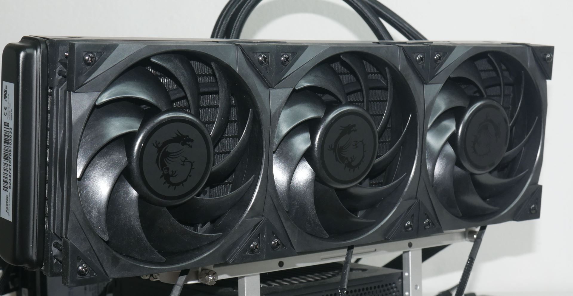Review MSI MEG Coreliquid S360 24 Review MSI MEG Coreliquid S360 23